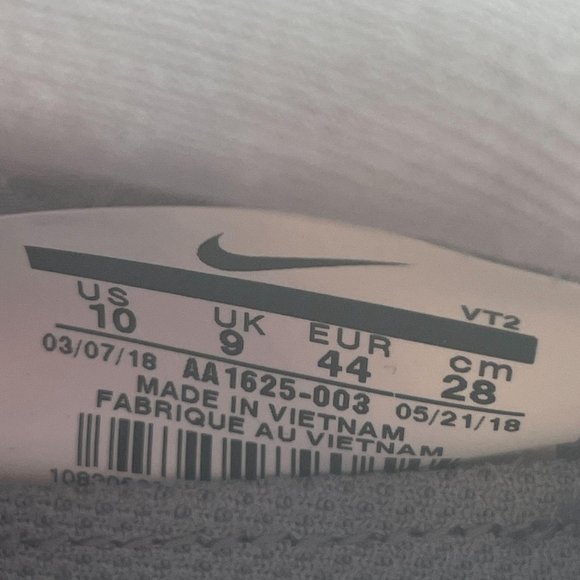 Nike Legend React Athletic Shoe Men Size 10 Wolf Grey Tennis Sports - Picture 7 of 7